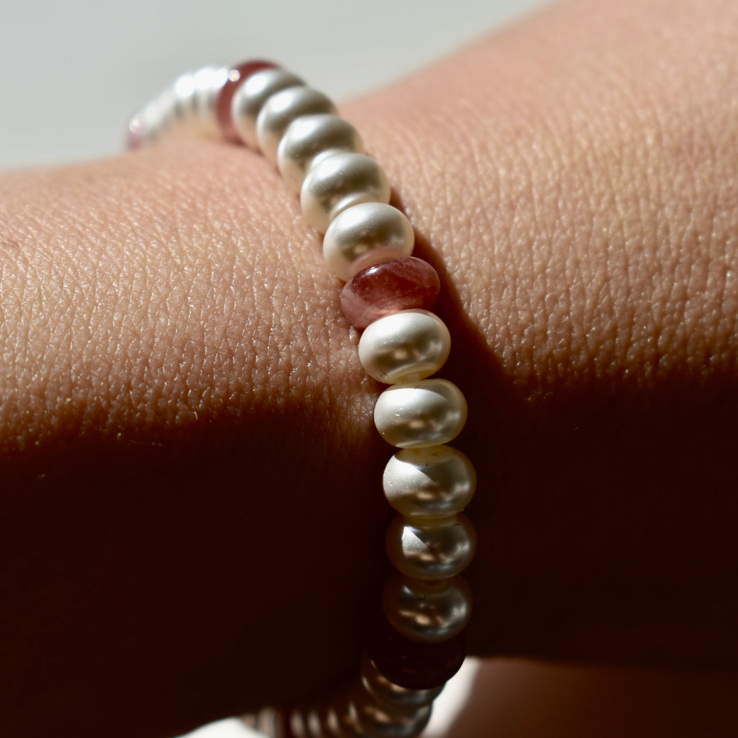 Rhodochrosite and Pearl Stretch Bracelet