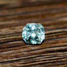 Load image into Gallery viewer, Mint Green Tourmaline
