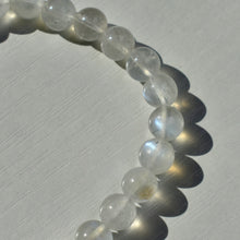 Load image into Gallery viewer, Flashy Moonstone Bracelet
