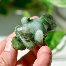 Load image into Gallery viewer, Burmese Nephrite Jade Jin Chan (Money Toad)
