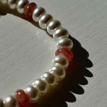 Load image into Gallery viewer, Rhodochrosite and Pearl Stretch Bracelet
