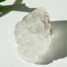 Load image into Gallery viewer, Lodolite Quartz Jin Chan (Money Toad)
