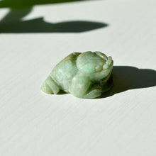 Load image into Gallery viewer, Burmese Nephrite Jade Jin Chan (Money Toad)
