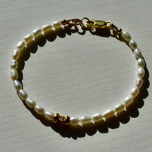Load image into Gallery viewer, Freshwater Pearl x Gold Fill Bracelet
