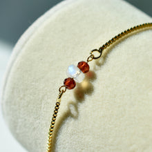 Load image into Gallery viewer, Adjustable Garnet and Moonstone Bracelet
