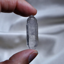 Load image into Gallery viewer, Double Terminated Quartz Crystals
