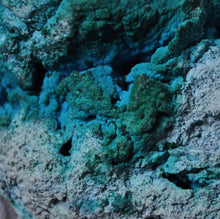 Load image into Gallery viewer, Malachite on Chrysocolla with Shattuckite
