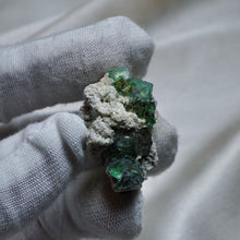 Load image into Gallery viewer, Mini Green Fluorite Cluster
