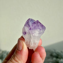 Load image into Gallery viewer, Brazilian Amethyst Points
