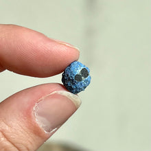Load image into Gallery viewer, Azurite Blueberries

