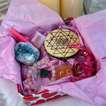 Load image into Gallery viewer, Deluxe Valentine’s Day Bundle
